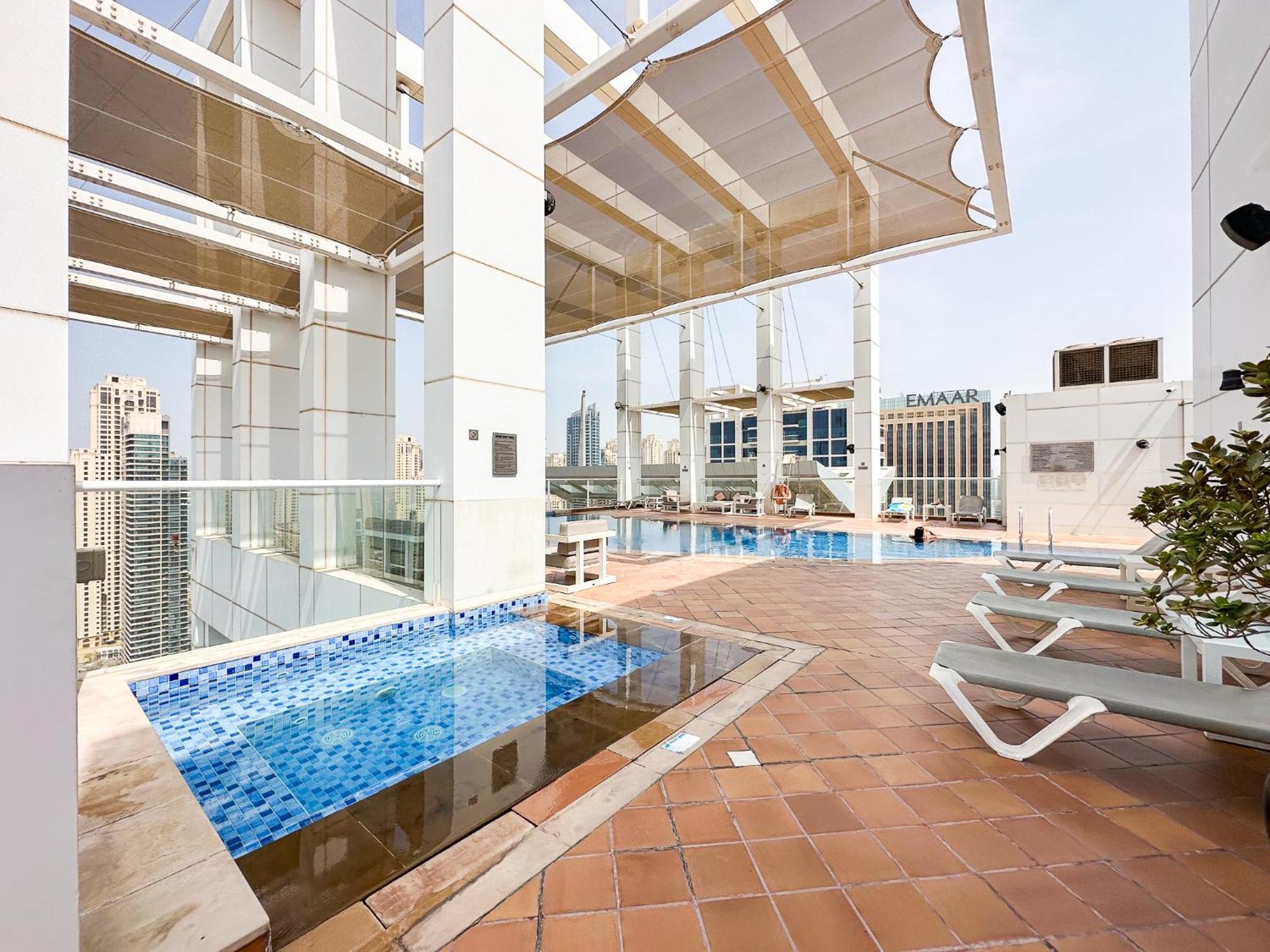 Charming Brand New 2Br Close To The Beach ドバイ エクステリア 写真