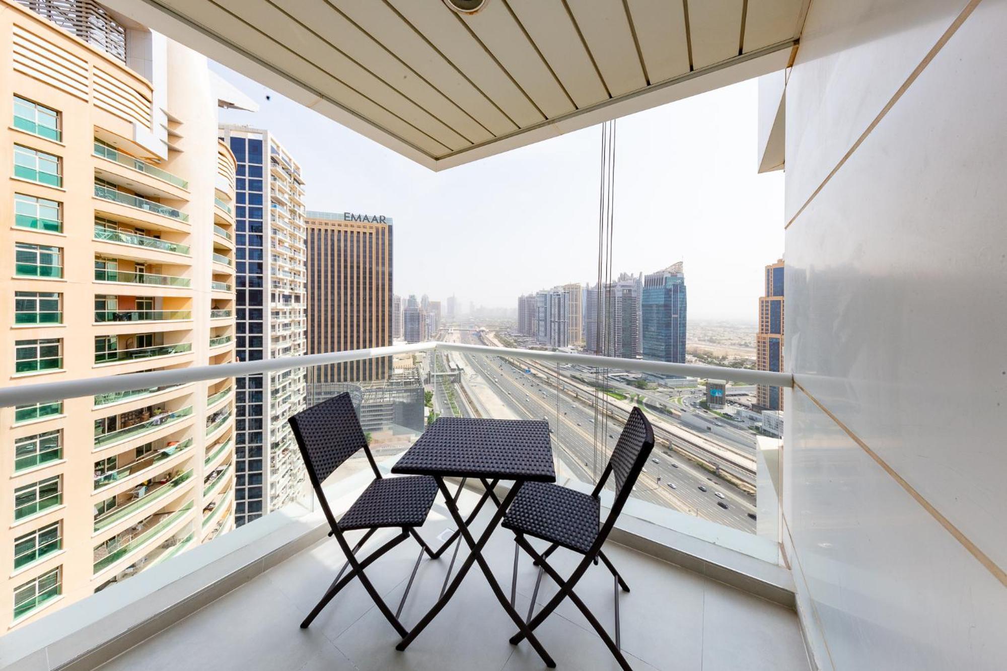 Charming Brand New 2Br Close To The Beach ドバイ エクステリア 写真