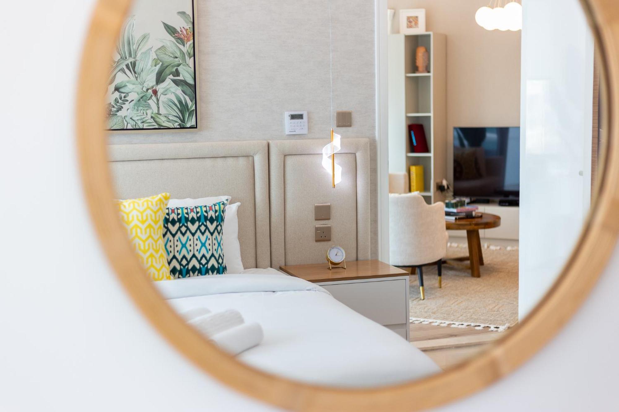 Charming Brand New 2Br Close To The Beach ドバイ エクステリア 写真