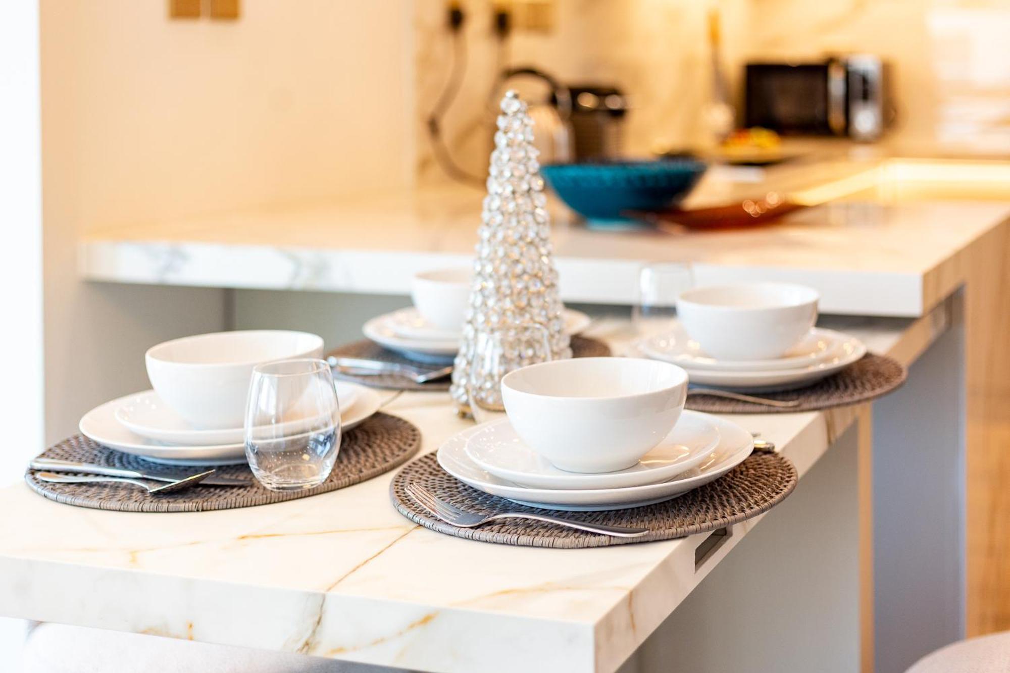 Charming Brand New 2Br Close To The Beach ドバイ エクステリア 写真